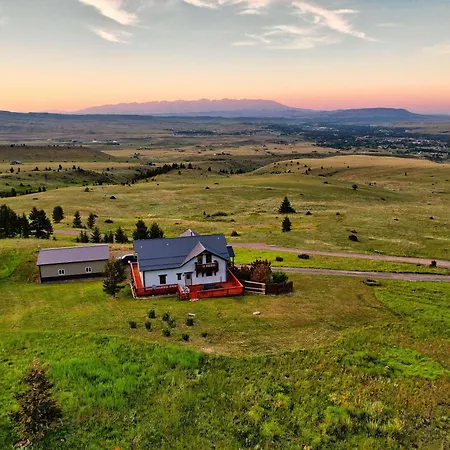 Jackalope Lodge